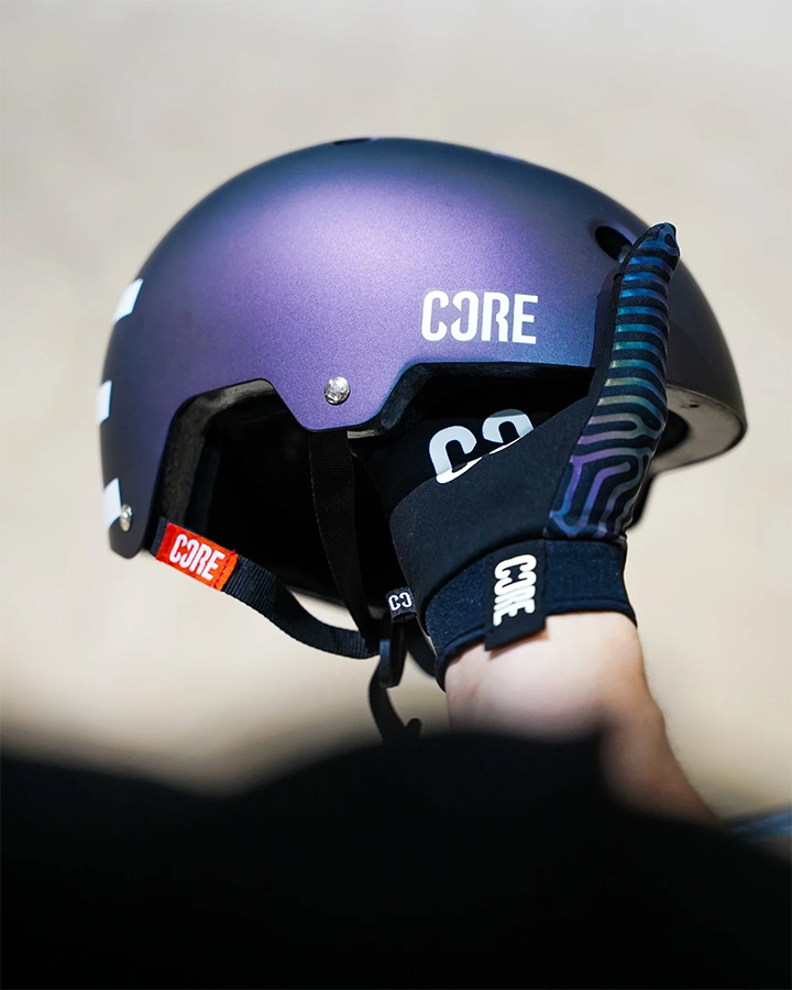 core-street-helmet-neochrome 5