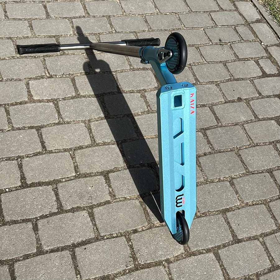 Kaiza-Ethic-Root-custom-toukeratas teal 5