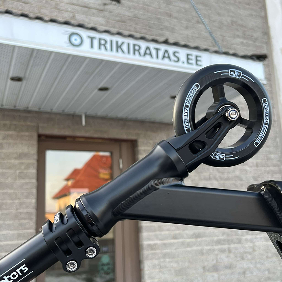 Longway kaiza complete scooter black 6